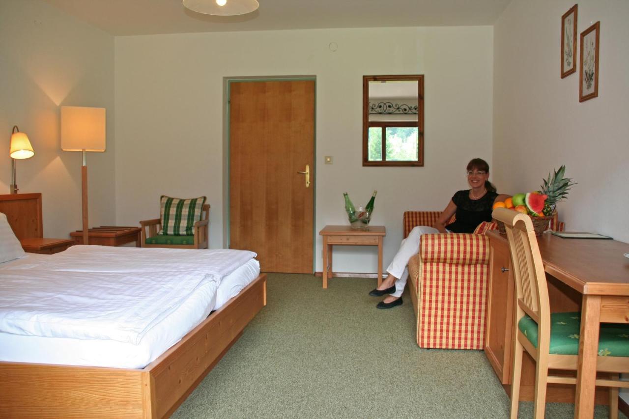 Hotel Garni Pension Zur Wacht Strobl Eksteriør bilde